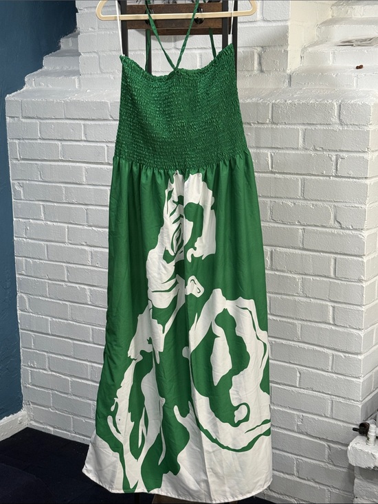 Dresses & Skirts - Green and White Floral Maxi Sundress